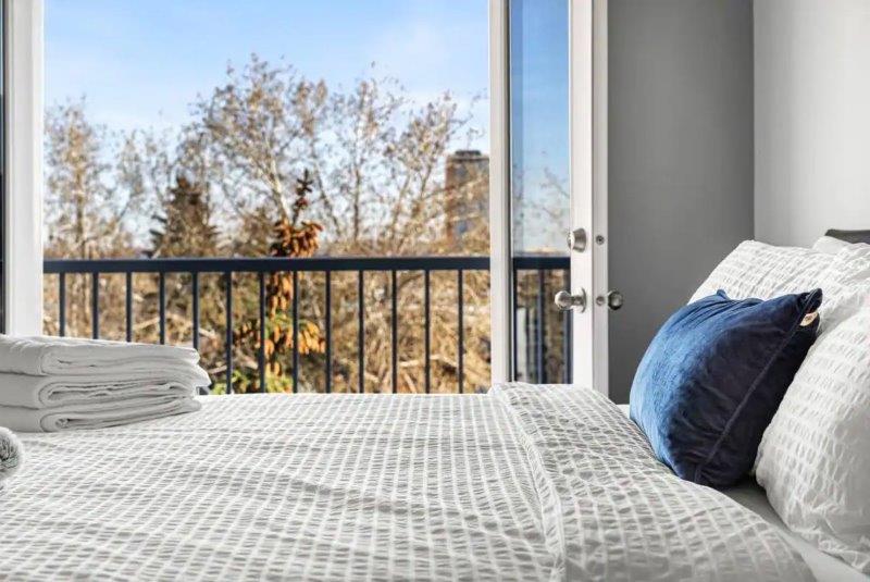 #304, 1540 17th Ave SW, Calgary, 2 Bedrooms Bedrooms, 0 ,2 BathroomsBathrooms,Condos/Townhouses,For Rent,Skyline on 17th,#304, 1540 17th Ave SW,0,3334